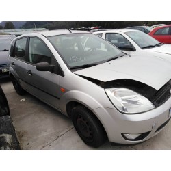 ford fiesta (cbk) del año 2004