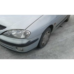renault megane i fase 2 berlina (ba0) del año 2000