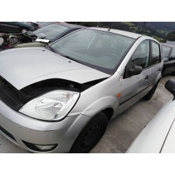 ford fiesta (cbk) del año 2004