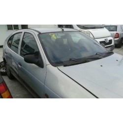 renault megane i fase 2 berlina (ba0) del año 2000