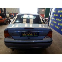 ford focus berlina (cak) del año 2003