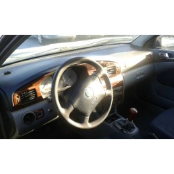 skoda octavia berlina (1u2) del año 1999