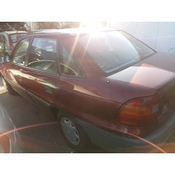 opel astra f berlina del año 1993