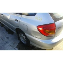 kia rio del año 2000