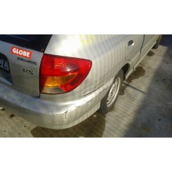 kia rio del año 2000
