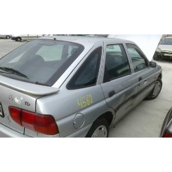 ford escort berlina/turnier del año 1999