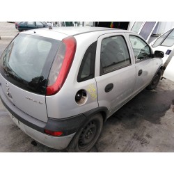opel corsa c del año 2002
