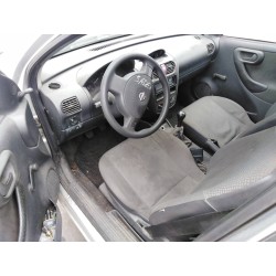 opel corsa c del año 2002