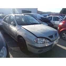 renault megane i fase 2 berlina (ba0) del año 2000
