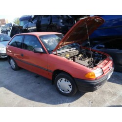 opel astra f berlina del año 1992