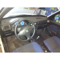 peugeot 106 (s2) del año 2002