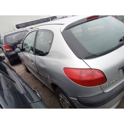 peugeot 206 berlina del año 2000