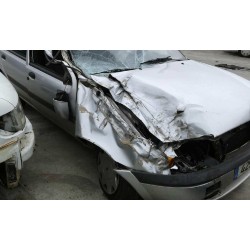 ford fiesta berlina (dx) del año 2001