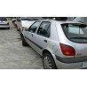 ford fiesta berlina (dx) del año 2001