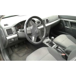 opel vectra c berlina del año 2004