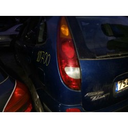 nissan almera tino (v10m) del año 2002