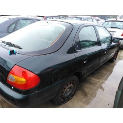 ford mondeo berlina (gd) del año 1950