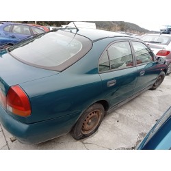 mitsubishi carisma berlina 4 (da0) del año 1997