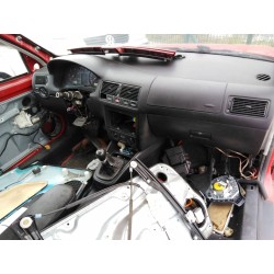 volkswagen golf iv berlina (1j1) del año 2001