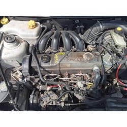 ford fiesta berlina del año 1998
