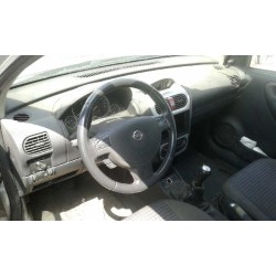 opel corsa c del año 2003