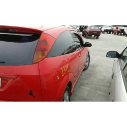 ford focus berlina (cak) del año 2000