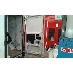 iveco daily caja cerrada (1999 =>) del año 2004