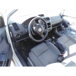 volkswagen polo (9n1) del año 2002