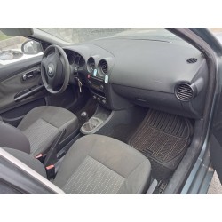 seat ibiza (6l1) del año 2004