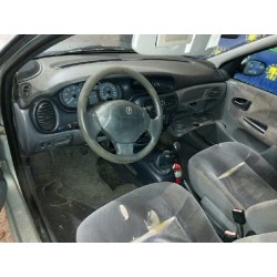 renault megane i fase 2 berlina (ba0) del año 1999