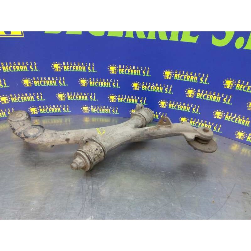 Recambio de brazo suspension superior delantero derecho para nissan interstar (x70) referencia OEM IAM Recambio de brazo suspension superior delantero derecho para nissan interstar (x70) referencia OEM IAM