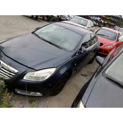 opel insignia berlina del año 2011