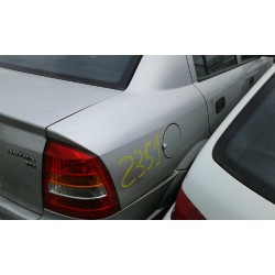 opel astra g berlina del año 1999