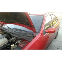 renault megane i fase 2 berlina (ba0) del año 2000