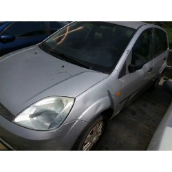 ford fiesta (cbk) del año 2004