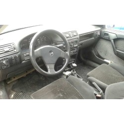 opel vectra a del año 1992