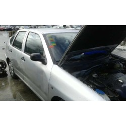 seat cordoba berlina (6k2) del año 2001
