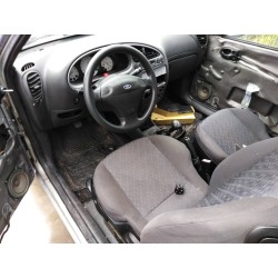 ford fiesta berlina (dx) del año 2001