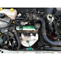 ford fiesta berlina (dx) del año 2001