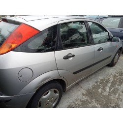 ford focus berlina (cak) del año 2002