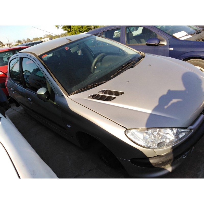 peugeot 206 berlina del año 2004
