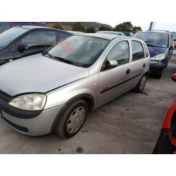opel corsa c del año 2001