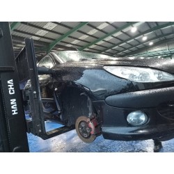 peugeot 206 berlina del año 2000