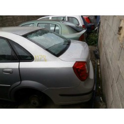 daewoo nubira berlina del año 2004