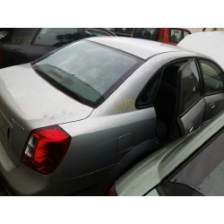 daewoo nubira berlina del año 2004