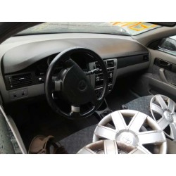 daewoo nubira berlina del año 2004
