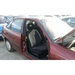 opel astra f berlina del año 1997