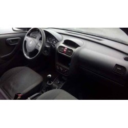 opel corsa c del año 2003