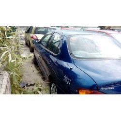 hyundai lantra berlina (rd) del año 2001
