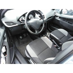 peugeot 207 del año 2009